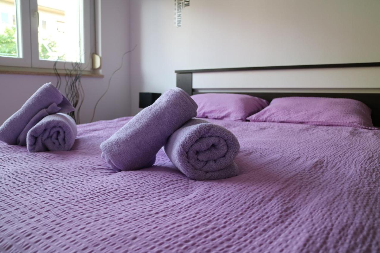Apartman Mark Apartment พูลา ภายนอก รูปภาพ